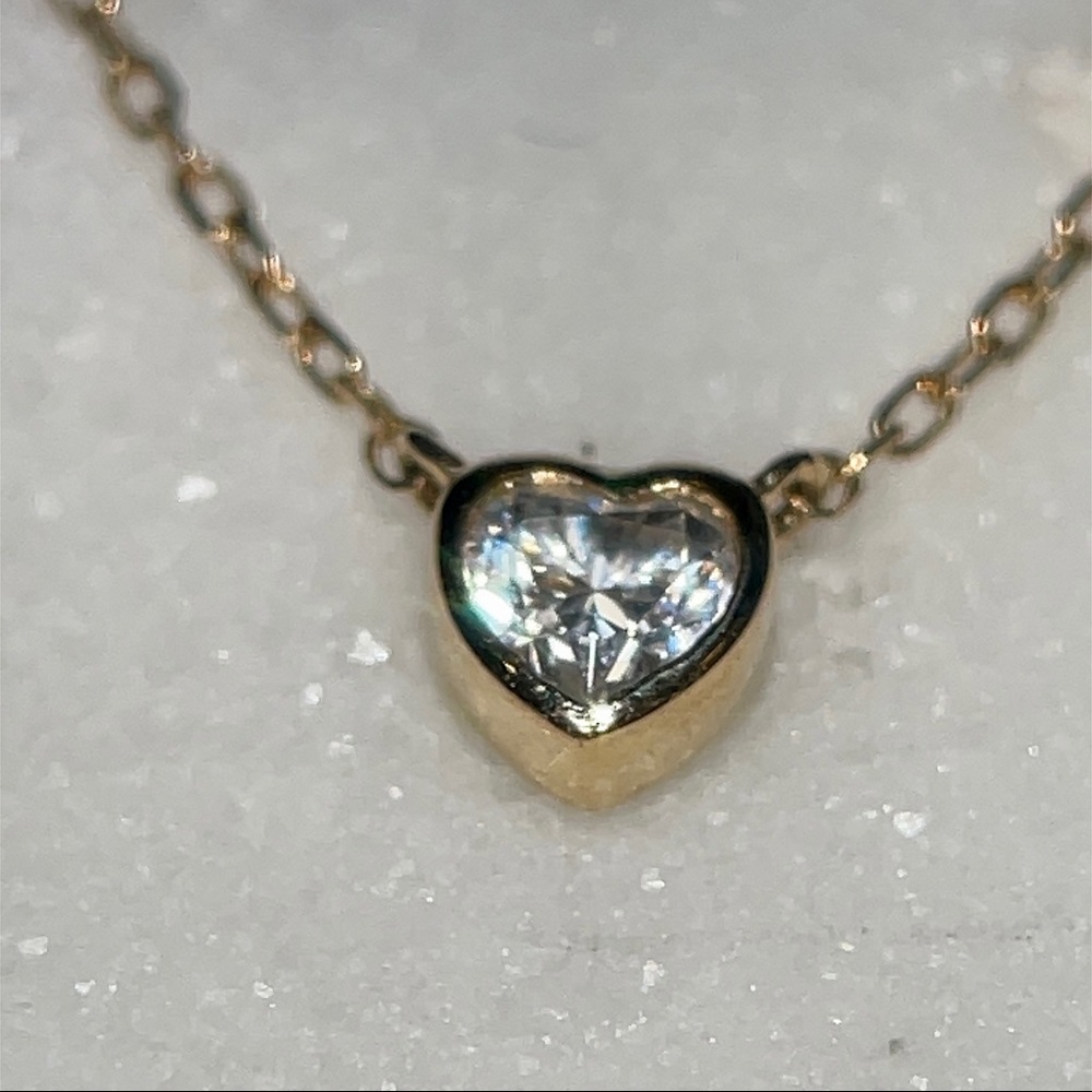 Solid 14k Gold Dainty Heart Necklace - Picture 4 of 6